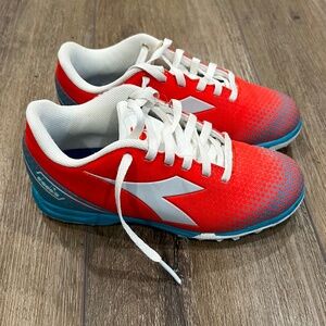 Diadora - PICHICHI 6 Indoor Turf Soccer Shoe [Kids - Size 1.5]
